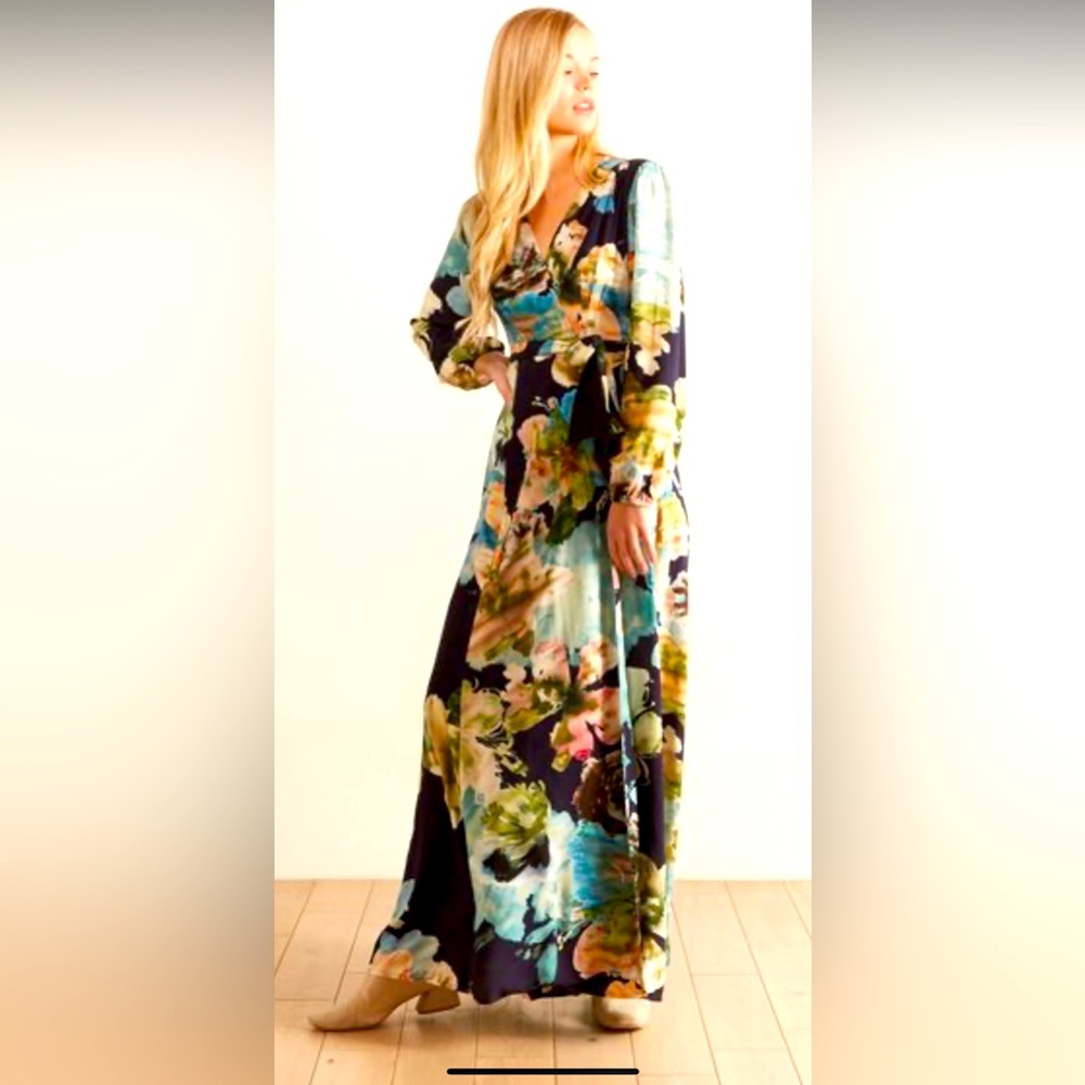 The Odell’s Simone Maxi Wrap in Midnight - NWT